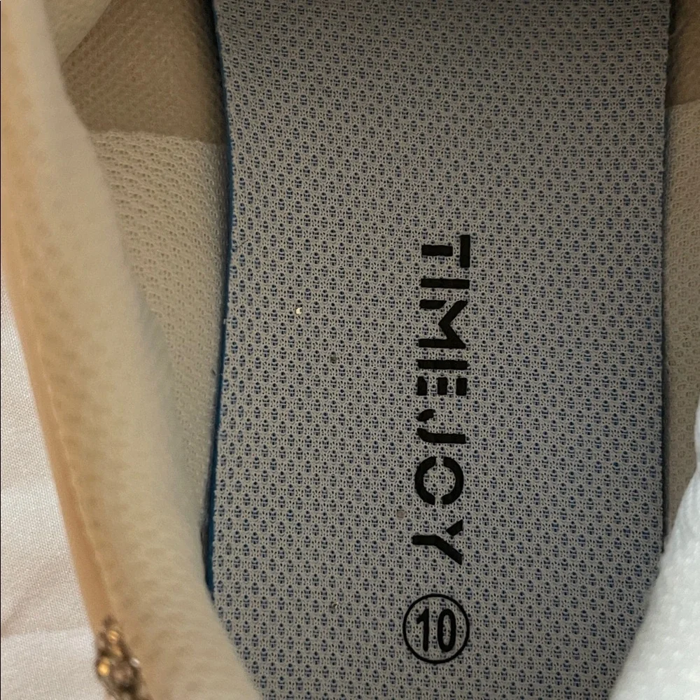 White Athletic Sneakers with Silver Glitter Star - Picture 5 of 8